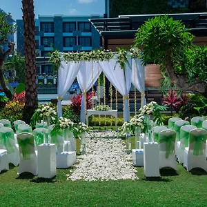 Courtyard By Marriott Bali 5* Семиньяк